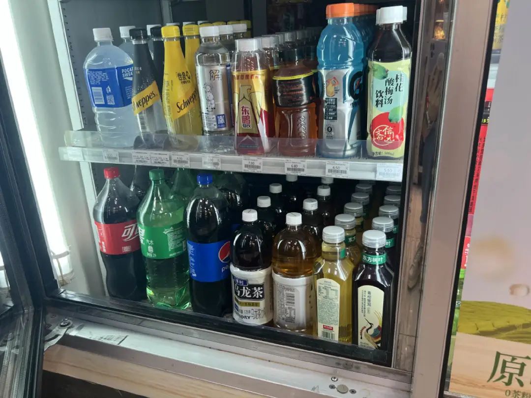1L“屌丝饮料”,收割年轻人