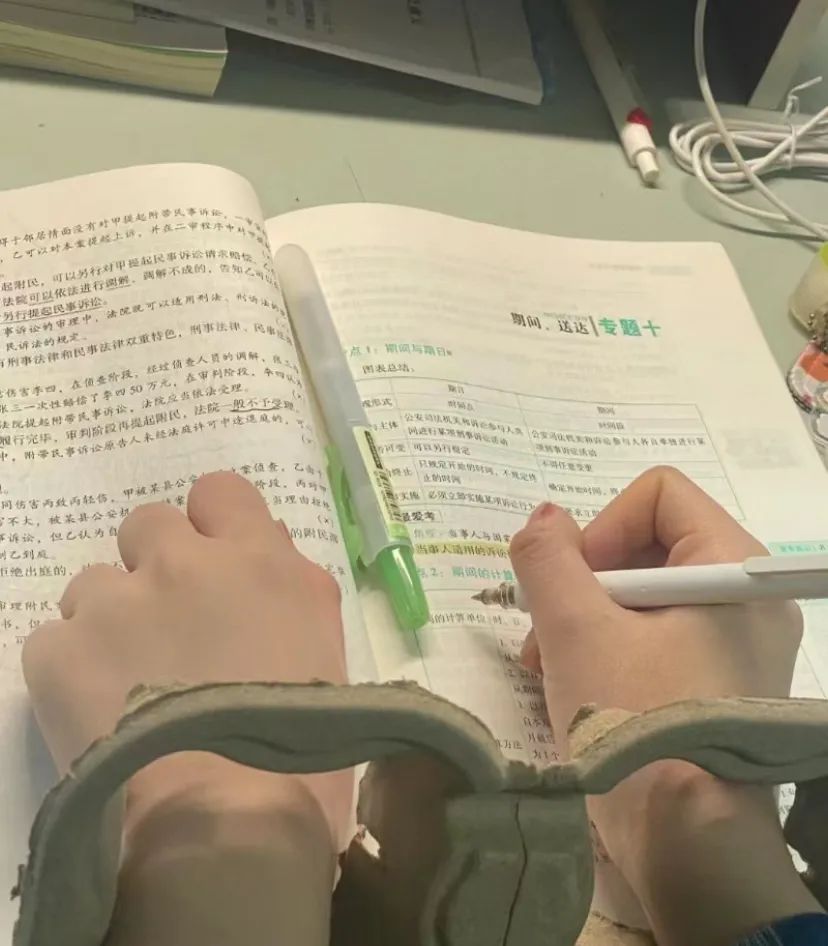小红书网感文案，句句神标题