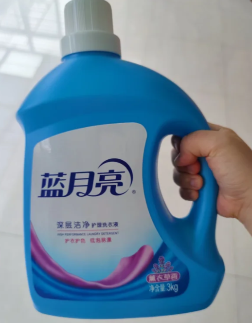 霸王茶姬“巴黎奥运会”周边好炸裂!网友:像尿壶