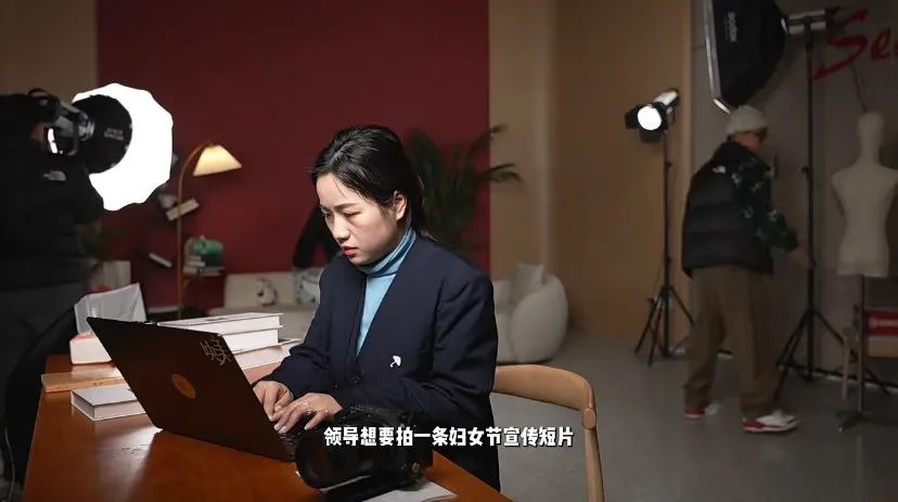 年度最佳妇女节广告：看见枷锁，才能打破枷锁