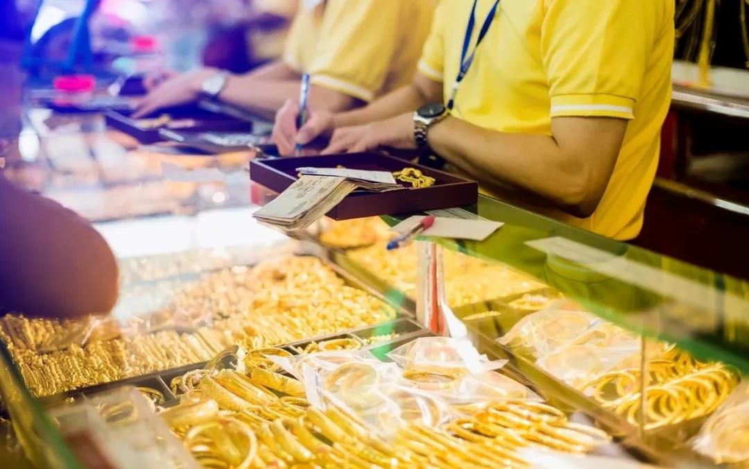 新中产爱上买金,钻石惨遭抛弃