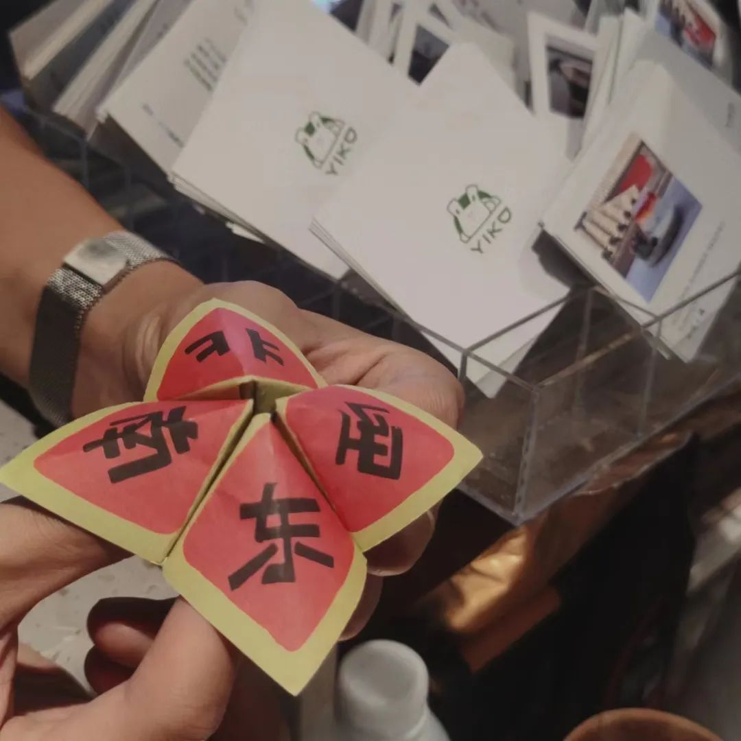 志愿怎么报?小红书送出一份“高考志愿锦囊”