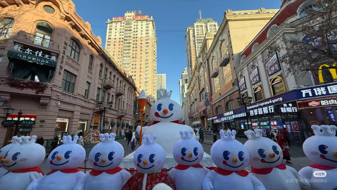 蜜雪冰城&ldquo;年会&rdquo;秘密基地曝光，瑞幸绷不住了！