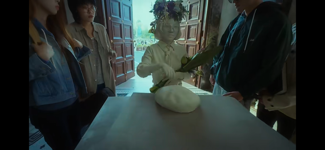 脑洞上去了,文案没下来。