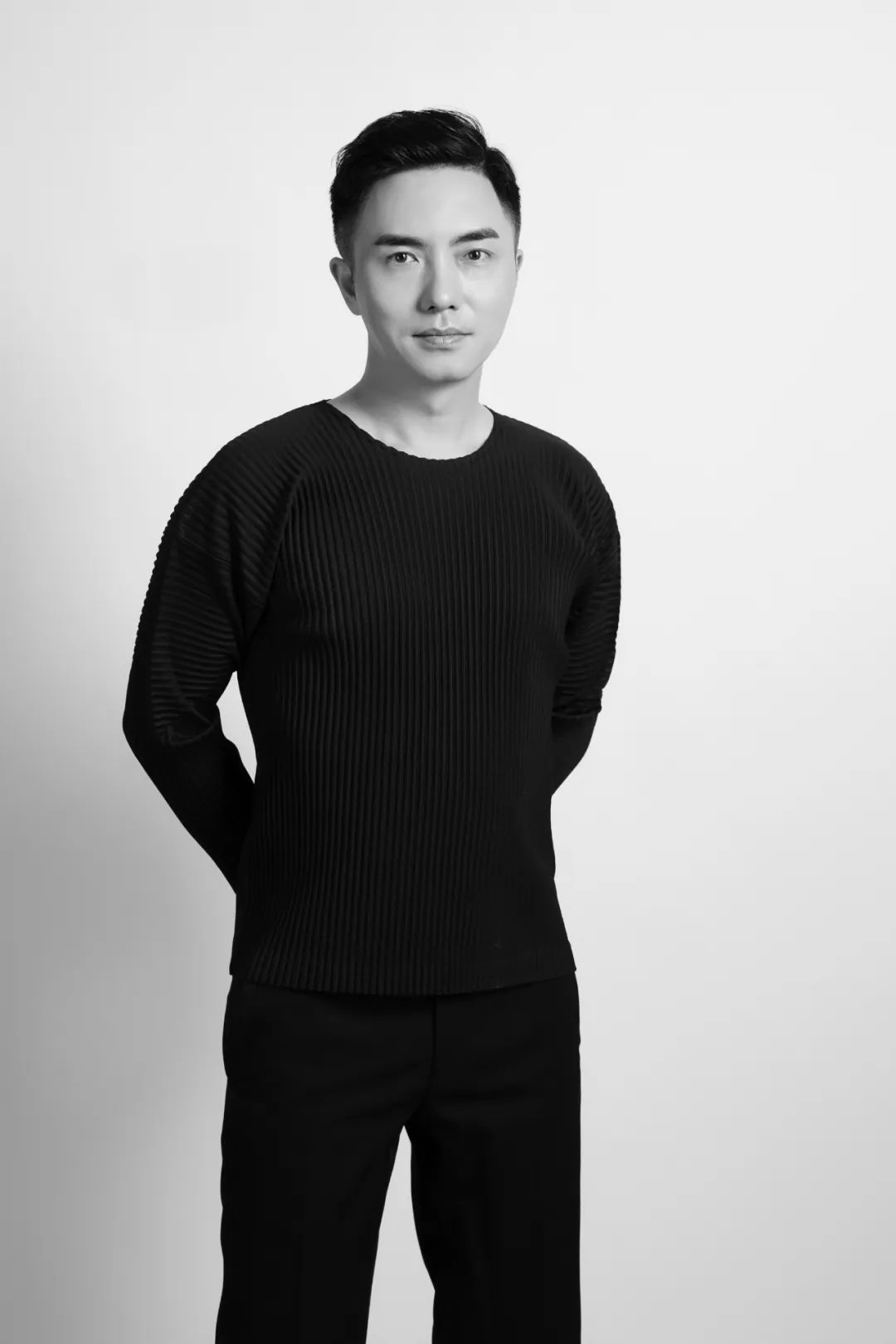 兔年邮票设计“争议四起”!青面獠牙勾魂兔遭网友狂喷!网友:大众喜欢可爱的,你搞个性……