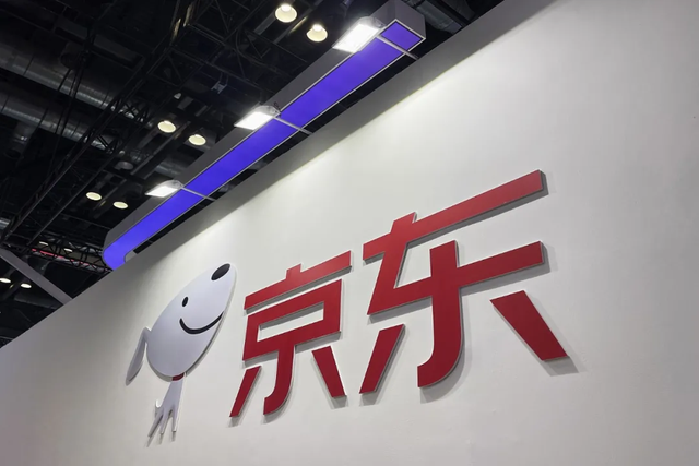 2024年了，巨头还是放不下社区团购