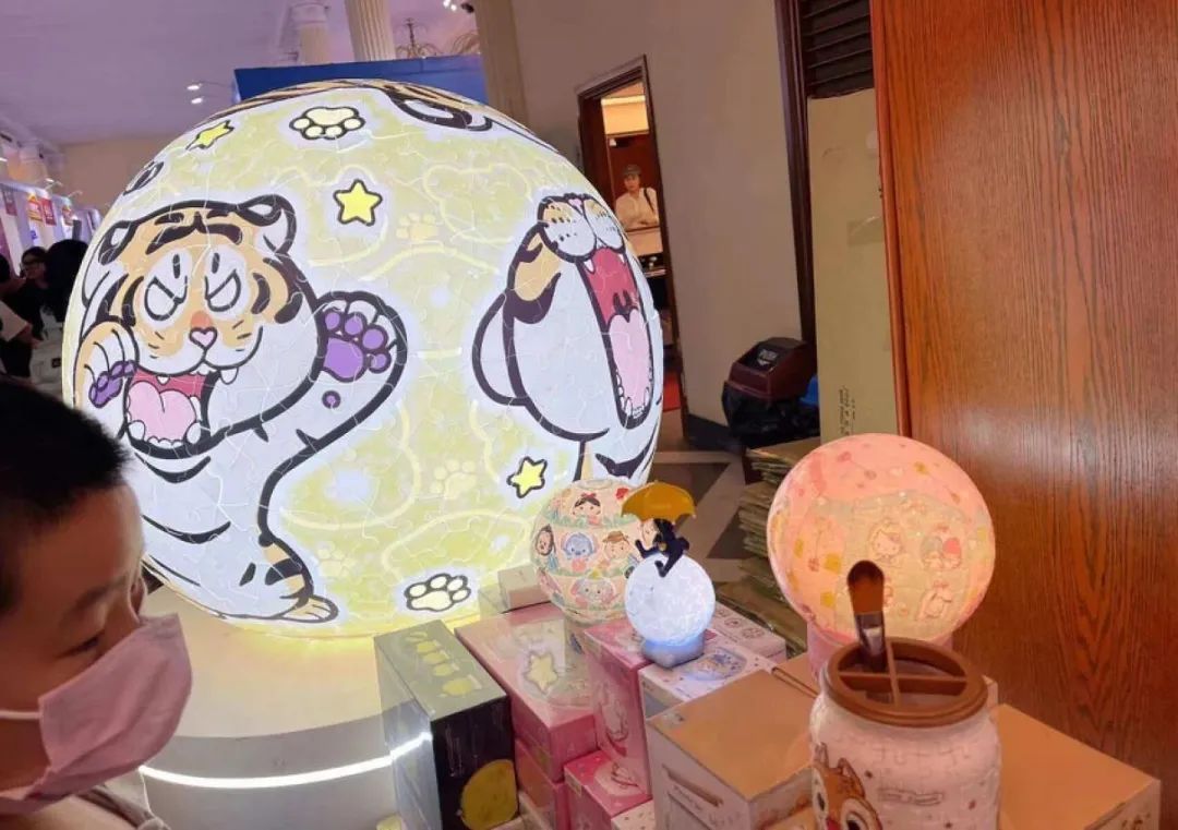 沉迷拼图月花过万,年轻人再入新坑