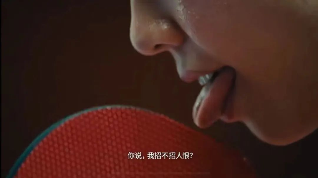苹果、耐克的丑广告,刺痛所有爱国者
