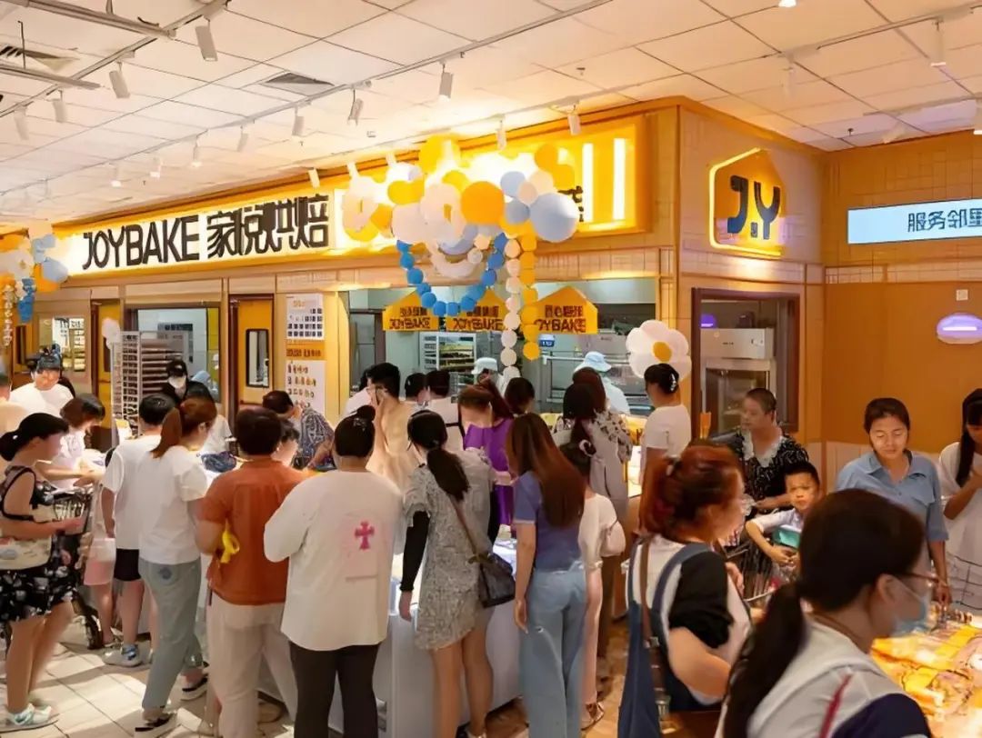 山东“霸主”家家悦,能靠折扣店、烘焙店提振士气吗?