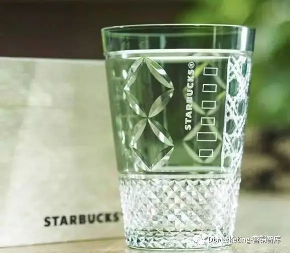 春日艺术杯,星巴克又在咖啡杯上搞事情了