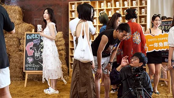 多巴胺遇上多巴胺:库迪咖啡如何联手OATLY送上双倍快乐?