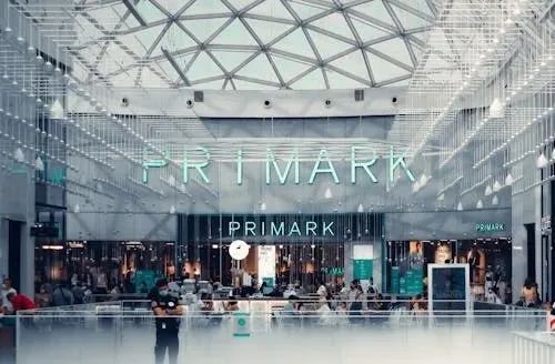 打死不做电商的Primark,为什么一年能赚800亿,还比做电商的同行增长更快?