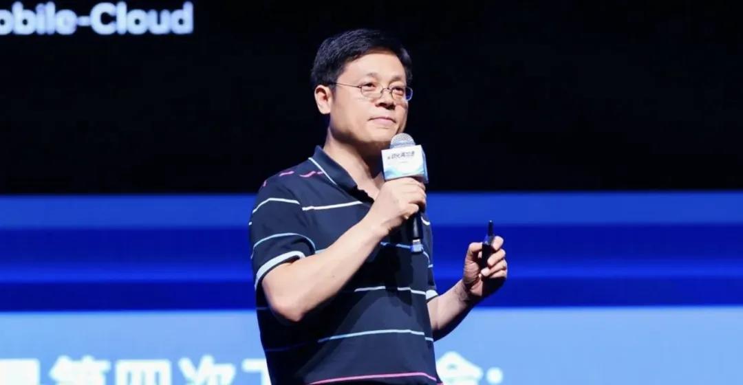 从语言模型到世界模型,让机器人真正理解物理世界 | 对话智澄AI胡鲁辉