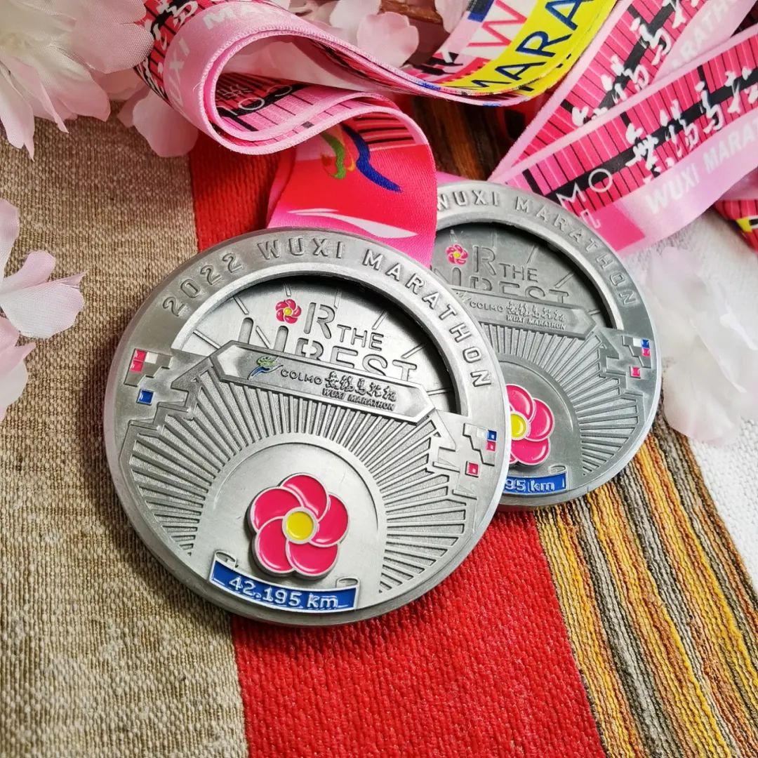 疯了!靠39元一个的奖牌,狂赚了5个亿?Keep的“财富密码”居然是设计!网友:甘愿被割!