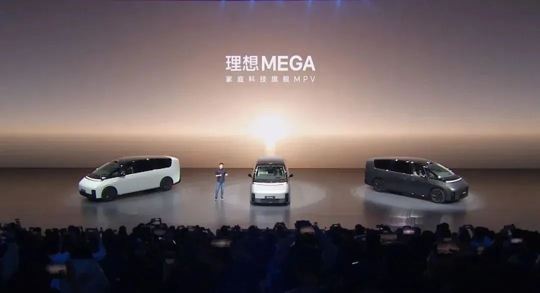 理想汽车11月销量再下滑,全年目标现挑战