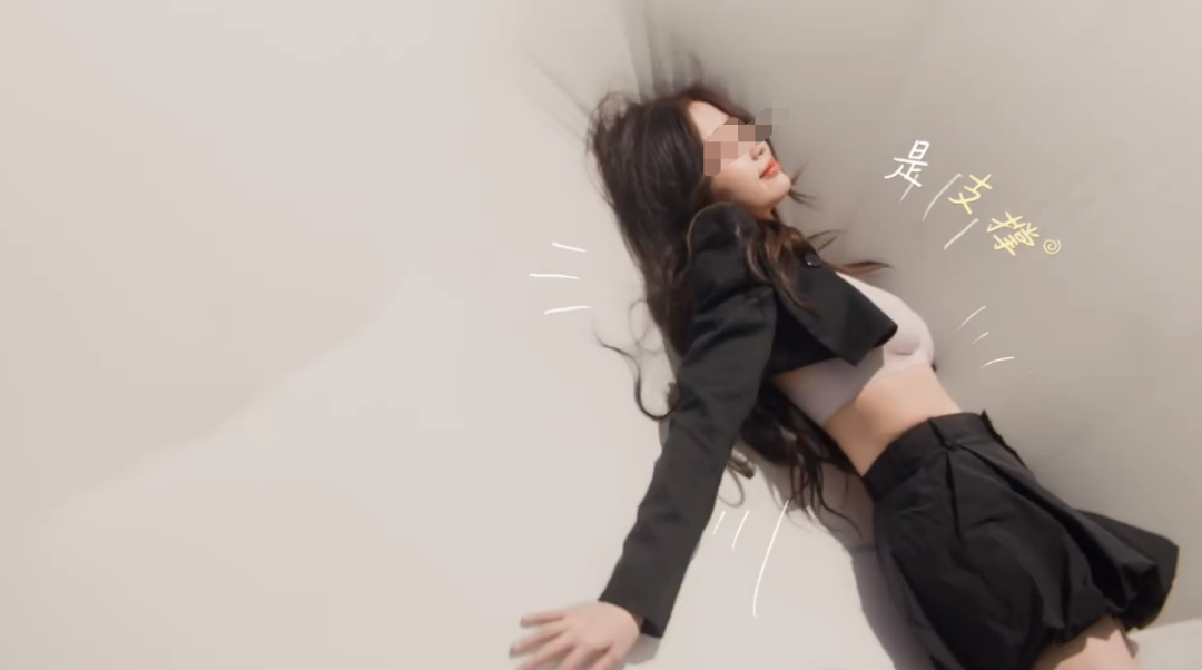 杨幂的维密内衣写真,都市丽人看完笑吐了