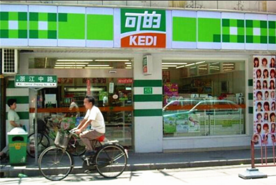 侯毅破“茧”