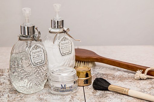 化妆hygiene-870763__340.jpg