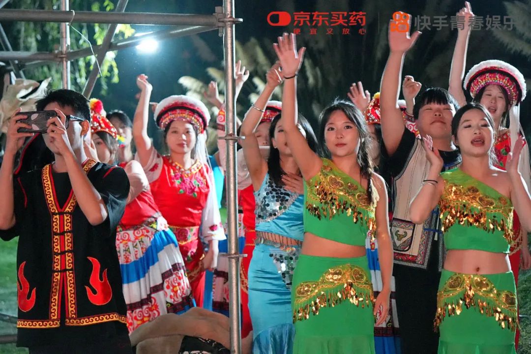 乡村版达人秀,凭什么让人上头?