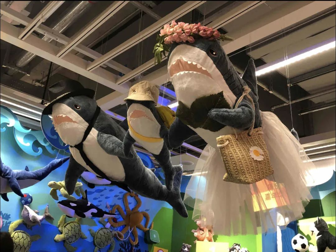 宜家网红“不雅照”曝光,网友蚌埠住了