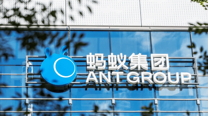 再战社交,支付宝为何挖小红书、抖音墙角?