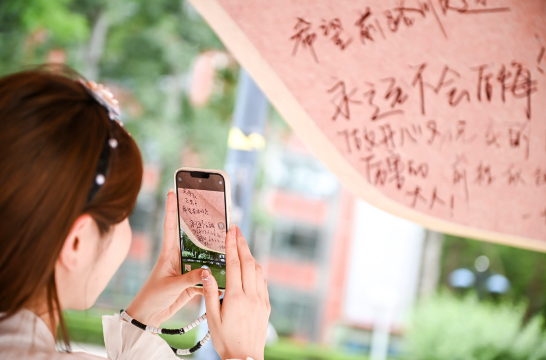 2023的毕业故事:天猫喊你查收青春最后一件快递