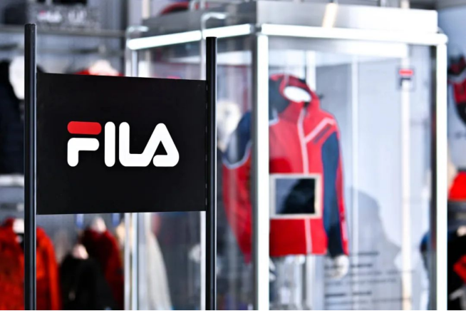 安踏的&ldquo;摇钱树&rdquo;FILA，撑不下去了