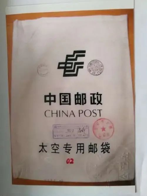 “邮政确实垃圾”,承受无数骂名,配送无数无人问津...