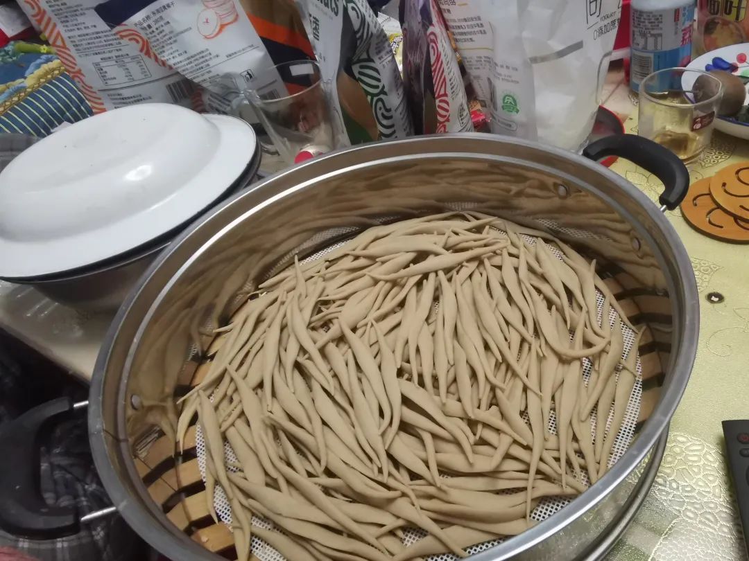 返工年轻人的行李箱,装满了“土味”