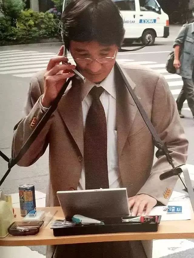 “无用良品”创始人,风靡日本30年!周星驰的电影都在向他致敬?网友:他好疯,我好爱!