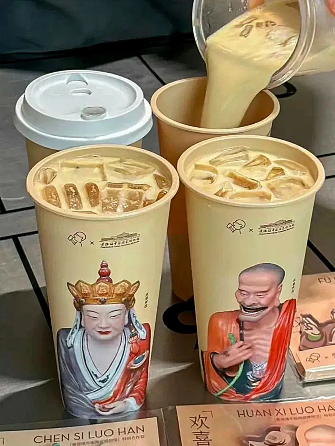 喜茶的“无语菩萨”联名,成绝版了