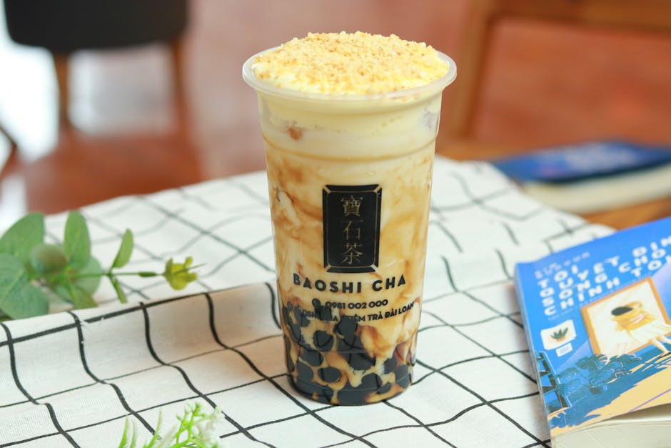 2024新茶饮:不卷产品,卷周边