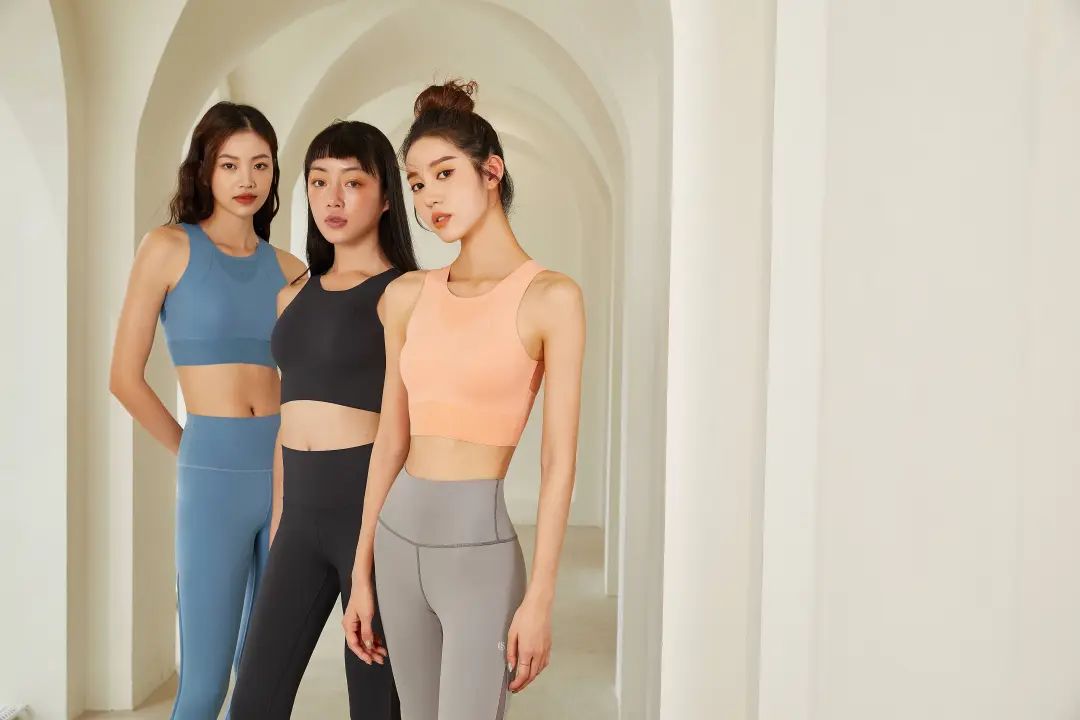 Lululemon:打不赢平替,割不动男人