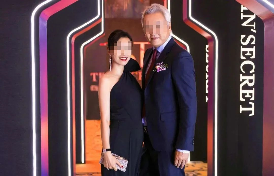 被扔臭鸡蛋的女网红,78亿身价全是炒作出来的?