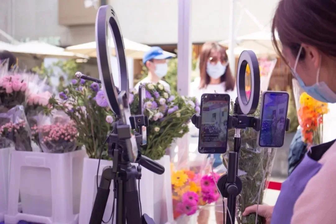 看上去很美的花店生意,为什么成了创业黑洞|七夕生意经