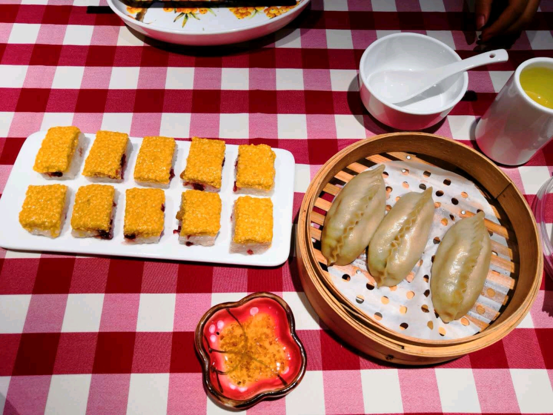 西贝莜面村:蒸饺太贵劝退消费者 高速扩张食安隐患频出
