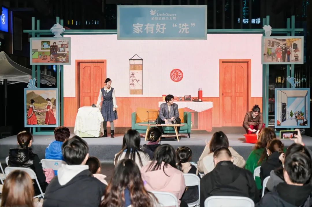 青岛来了个“新顶流”,小天鹅这波藏不住了