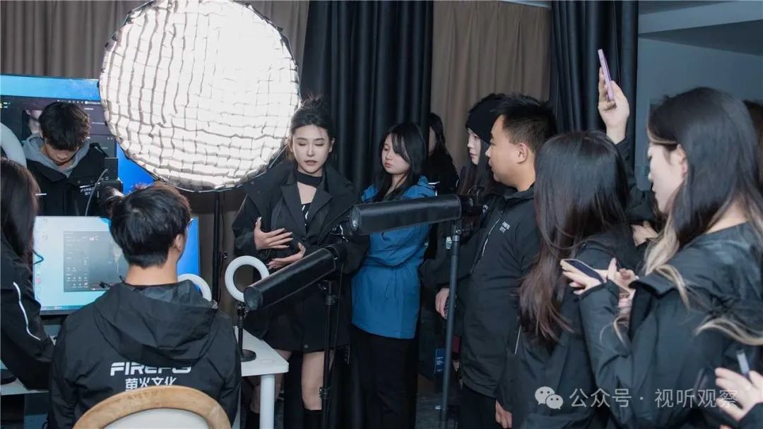 萤火文化携手抖音举办《直播间调试封闭训练营》,参会公会坦言:强的可怕受益颇多!