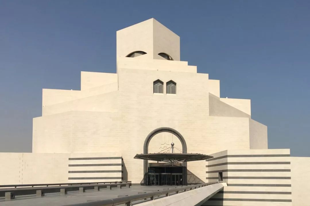 卡塔尔建筑杀出圈了!遍地“建筑界诺贝尔奖”得主设计作品!网友:土豪国的设计,竟然一点也不土!