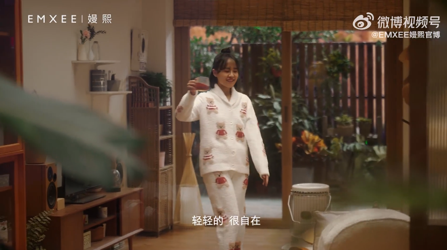 不仅唱反调,还能宠上天,嫚熙又一次将“她营销”玩出了新花样