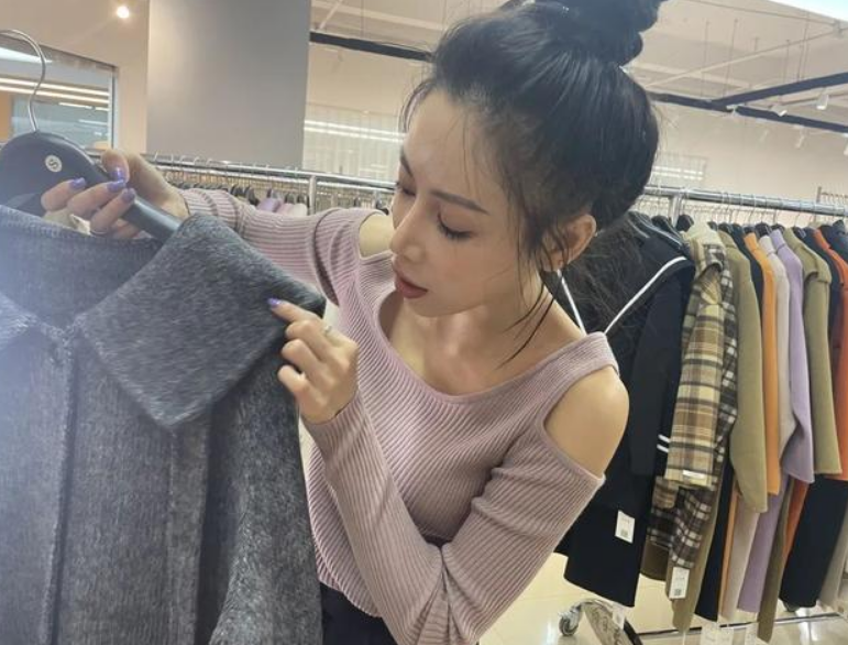 00后记者挑战做直播3场赚4千,这是什么概念?背后的一点思考