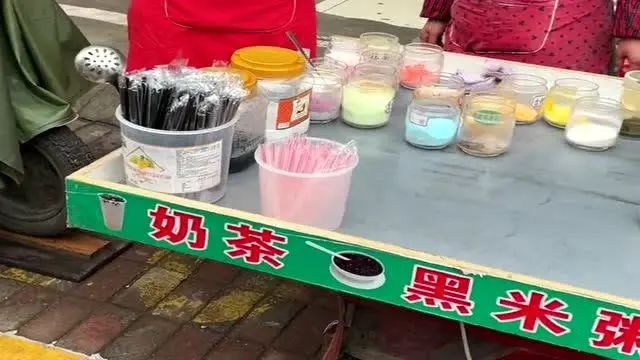 喜茶降价,是谁逼的?