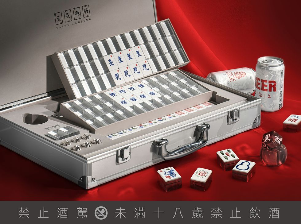 从传统红火包装到创意&ldquo;龙&rdquo;重限定，2024食品圈龙年礼盒大赏！