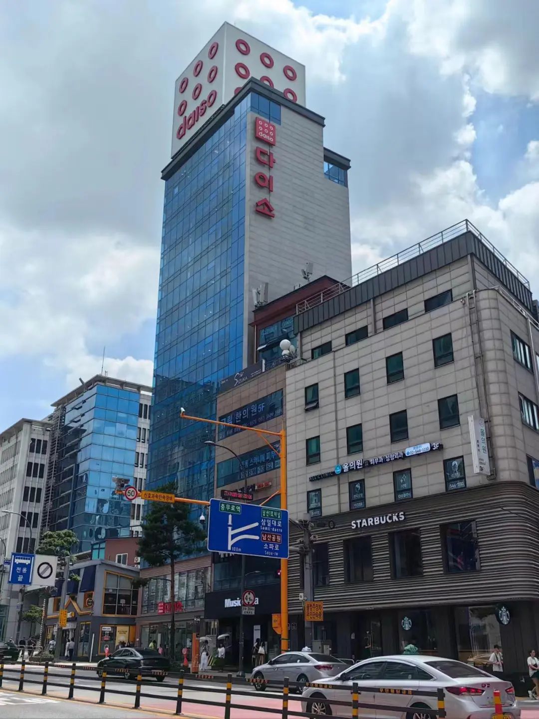 挤满上海的韩国人,把中国“十元店”再次搬回韩国