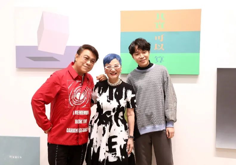 蔡康永开“冤种”艺术展,周杰伦一口气买3张?批发进货式购买,引粉丝不解!网友:看不懂啊,这也算艺术品?