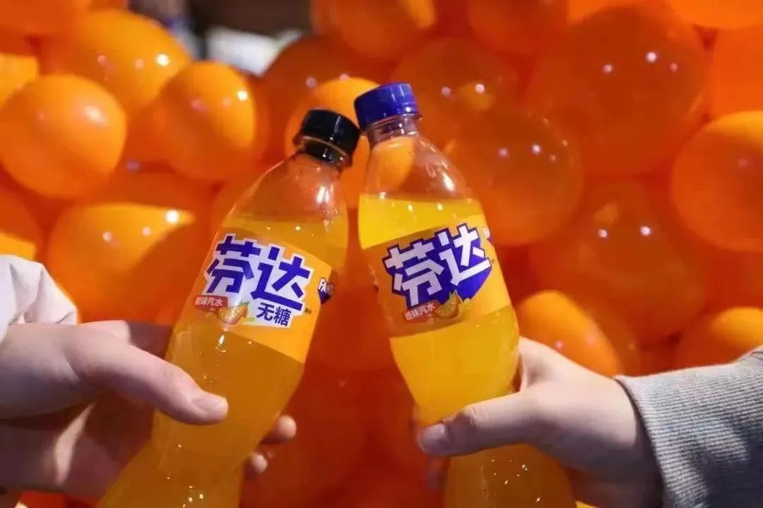 瞄准玩心未泯的年轻人,浅析芬达LOGO焕新的底层逻辑