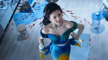 &ldquo;内娱第一普女&rdquo;美人鱼广告笑吐了，网友：一股鱼腥味！