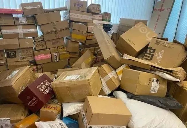 新规落地，你的快递开始&ldquo;送货上门&rdquo;了吗？