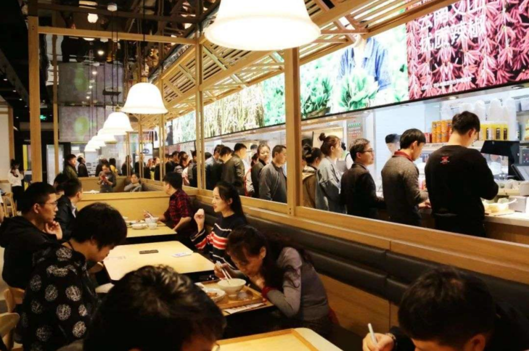 “县城餐饮”反攻大城市|巨潮