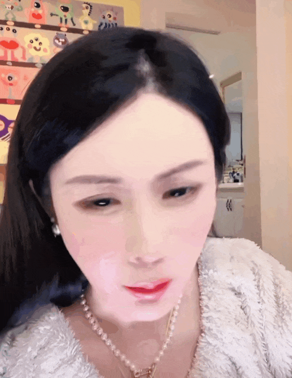 30天带货一个亿,初代网红韦雪“杀”回直播间